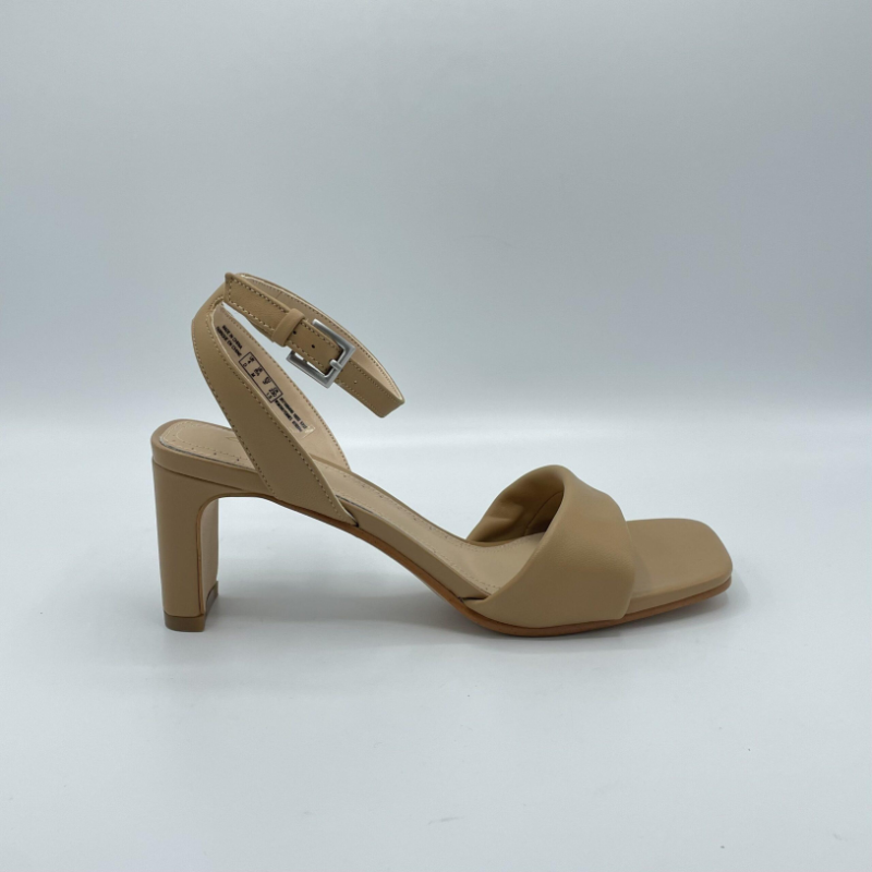 Sandalo Clarks Seren Strap